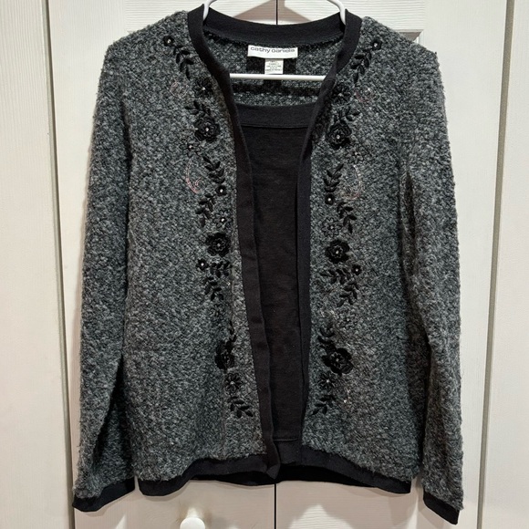 CATHY DANIELS Women’s Long Sleeve Floral Embroidered Sweater - gray/black size S - Picture 1 of 6